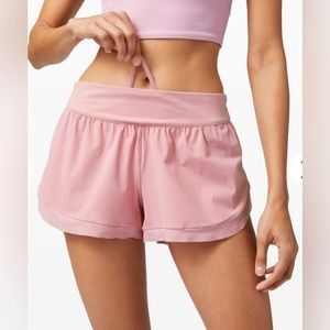 Lululemon Calm Tides Run Short. 2.5”
Rose Mellow. Size 8. Style Number: W7BB8S.